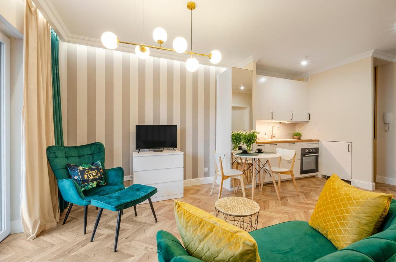 Sky Home- Green Apartament -Manufaktura, Bezplatny Parking, Klimatyzacja, Dostep Na Kod Łódź Dış mekan fotoğraf