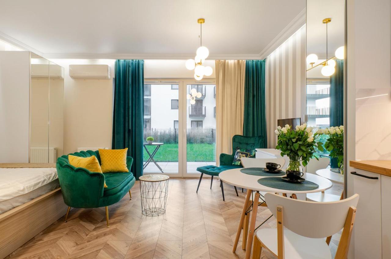 Sky Home- Green Apartament -Manufaktura, Bezplatny Parking, Klimatyzacja, Dostep Na Kod Łódź Dış mekan fotoğraf