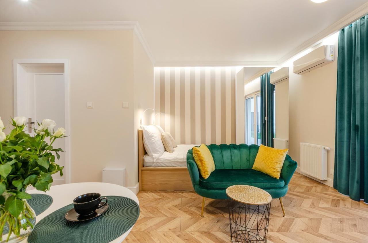 Sky Home- Green Apartament -Manufaktura, Bezplatny Parking, Klimatyzacja, Dostep Na Kod Łódź Dış mekan fotoğraf